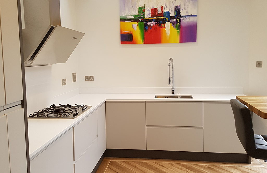 Bella Knebworth Door in Matt Dove Grey Kitchen