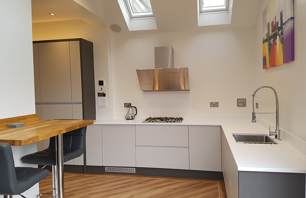 Bella Knebworth Door in Matt Dove Grey Kitchen