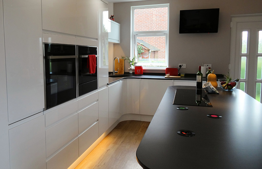 Lacarre White Gloss kitchen Hi Line Kitchens & Joinery Dumbfries